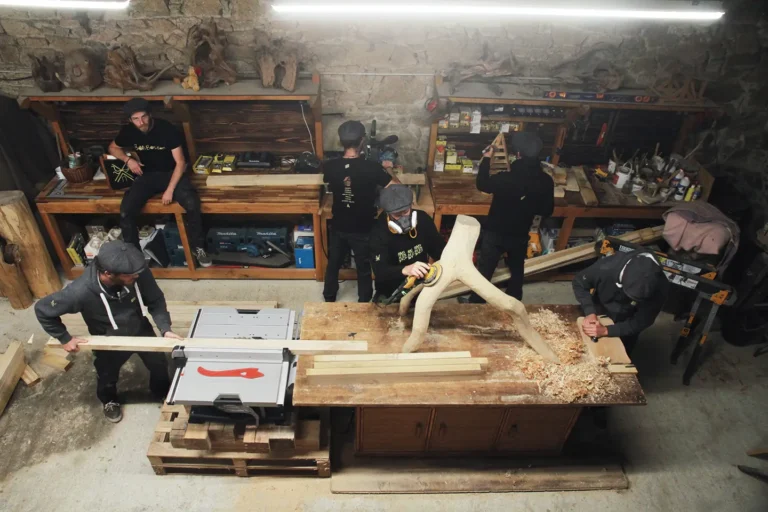 Création artisanale et construction bois - Atelier Bois Bois Bois