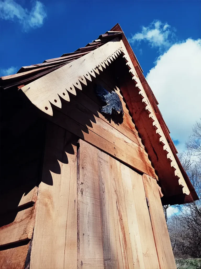 cabane-toilettes-seches-bois-2-3