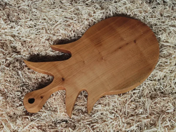 Planche à découper en bois de merisier massif N°2