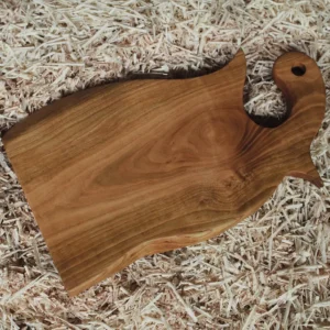 Planche à découper en bois de merisier massif N°1